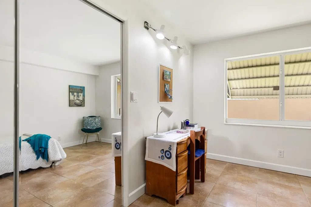 2870 NE 18th Street Pompano Beach FL 33062
