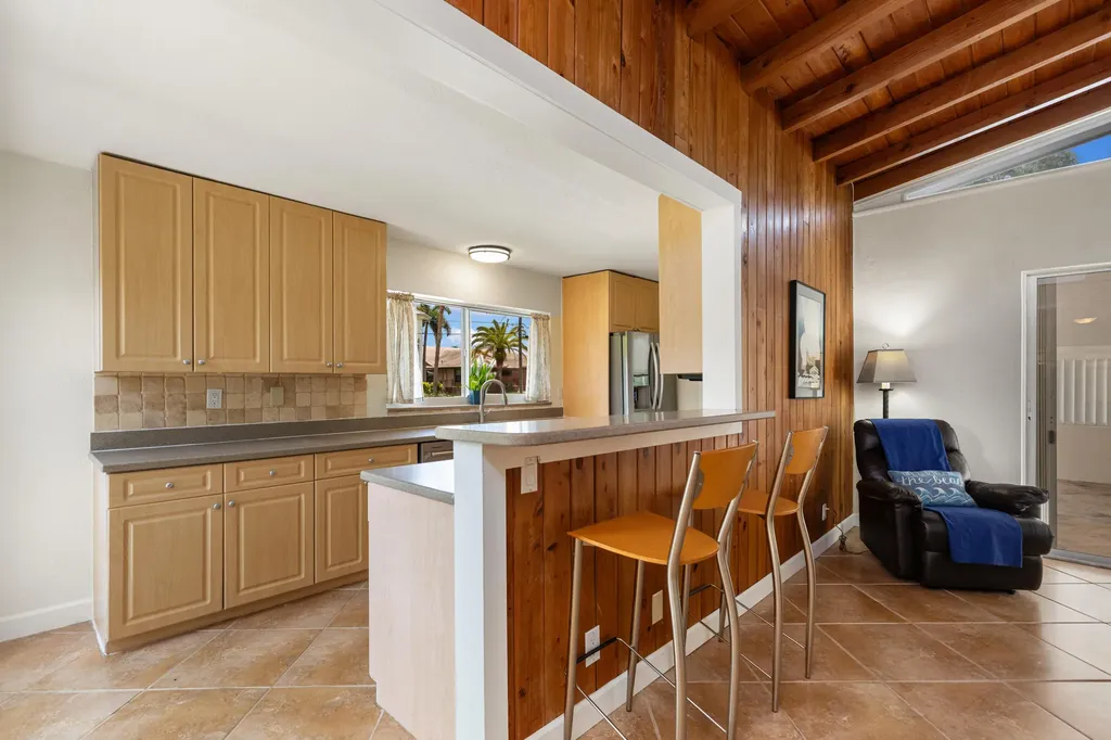 2870 NE 18th Street Pompano Beach FL 33062