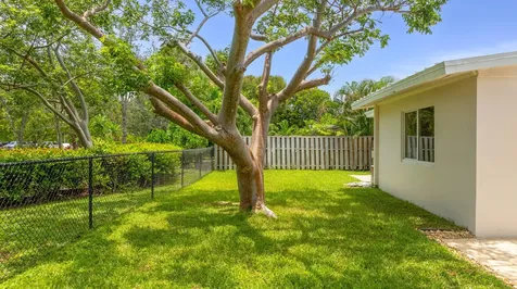 2870 NE 18th Street Pompano Beach FL 33062