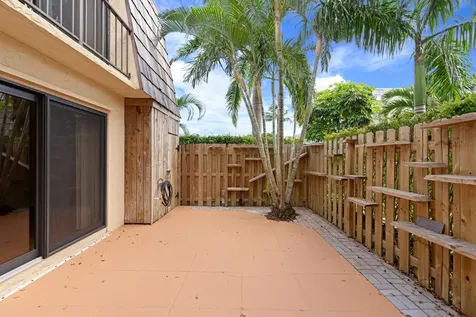 2327 Waterside Drive Lake Worth FL 33461