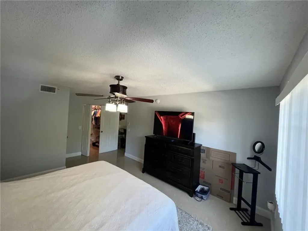 5051 Wiles Road Coconut Creek FL 33073