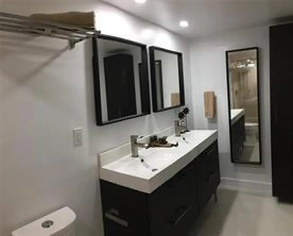 565 Oaks Lane Pompano Beach FL 33069