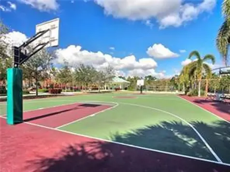 565 Oaks Lane Pompano Beach FL 33069