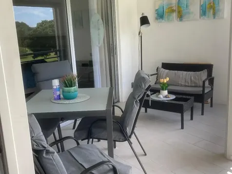 565 Oaks Lane Pompano Beach FL 33069