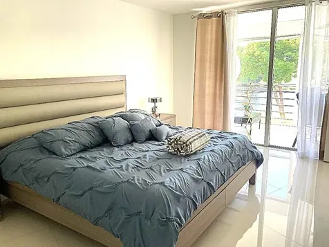 565 Oaks Lane Pompano Beach FL 33069