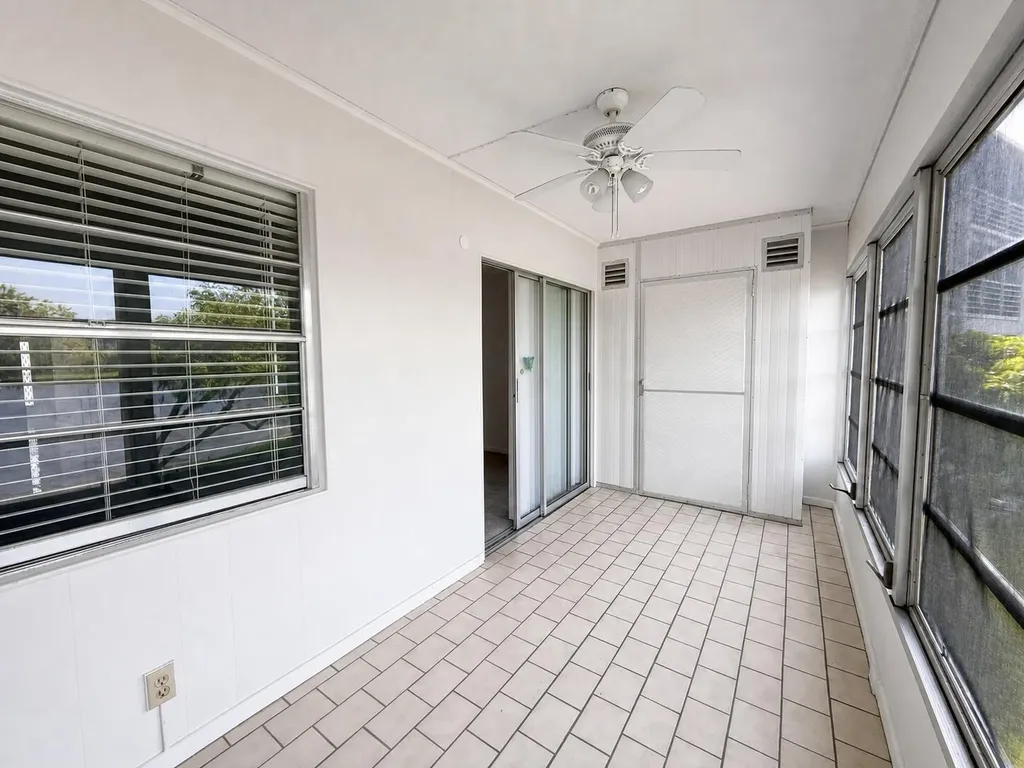 2005 Hythe A Boca Raton FL 33434
