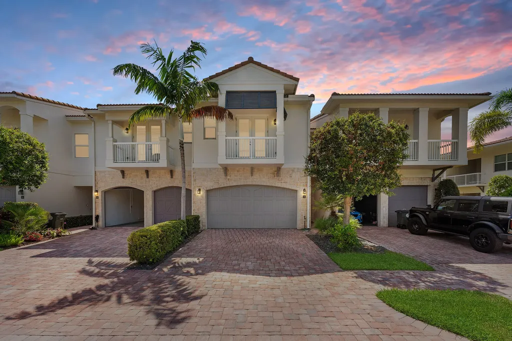 100 NW 69th Circle Boca Raton FL 33487
