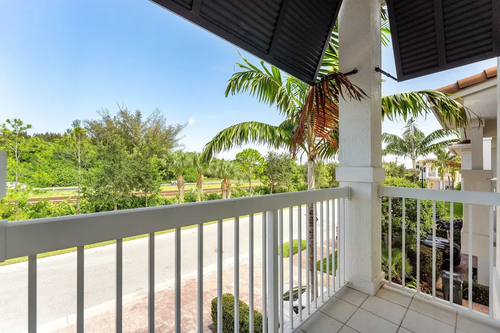 100 NW 69th Circle Boca Raton FL 33487
