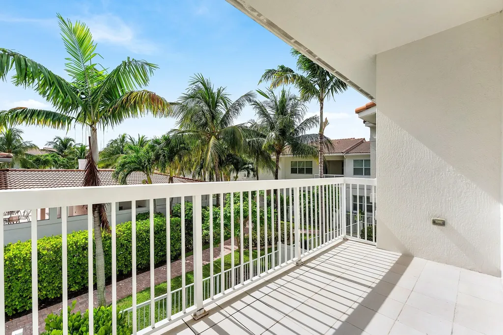 100 NW 69th Circle Boca Raton FL 33487
