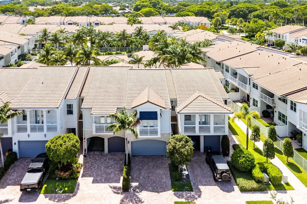 100 NW 69th Circle Boca Raton FL 33487