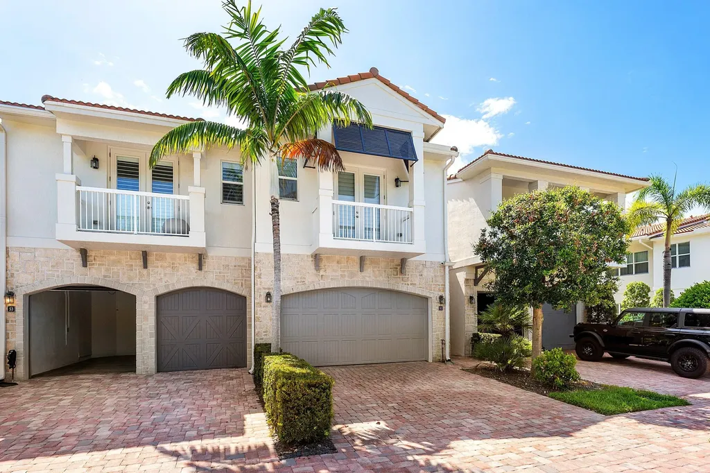 100 NW 69th Circle Boca Raton FL 33487
