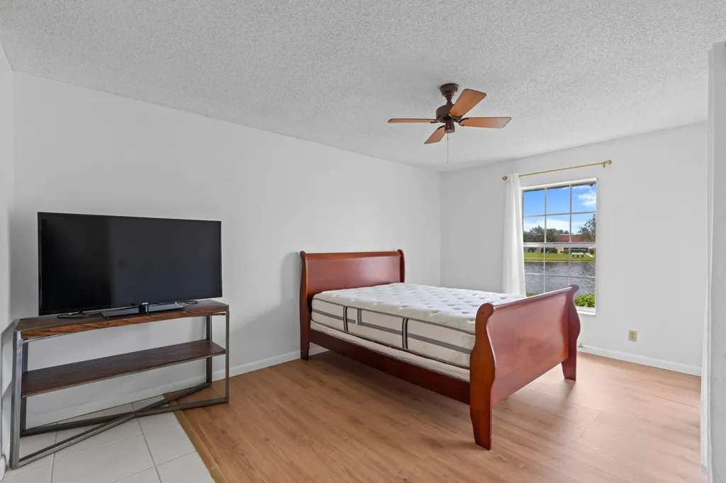 315 Cape Cod Circle Lake Worth FL 33467