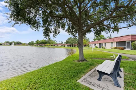 315 Cape Cod Circle Lake Worth FL 33467
