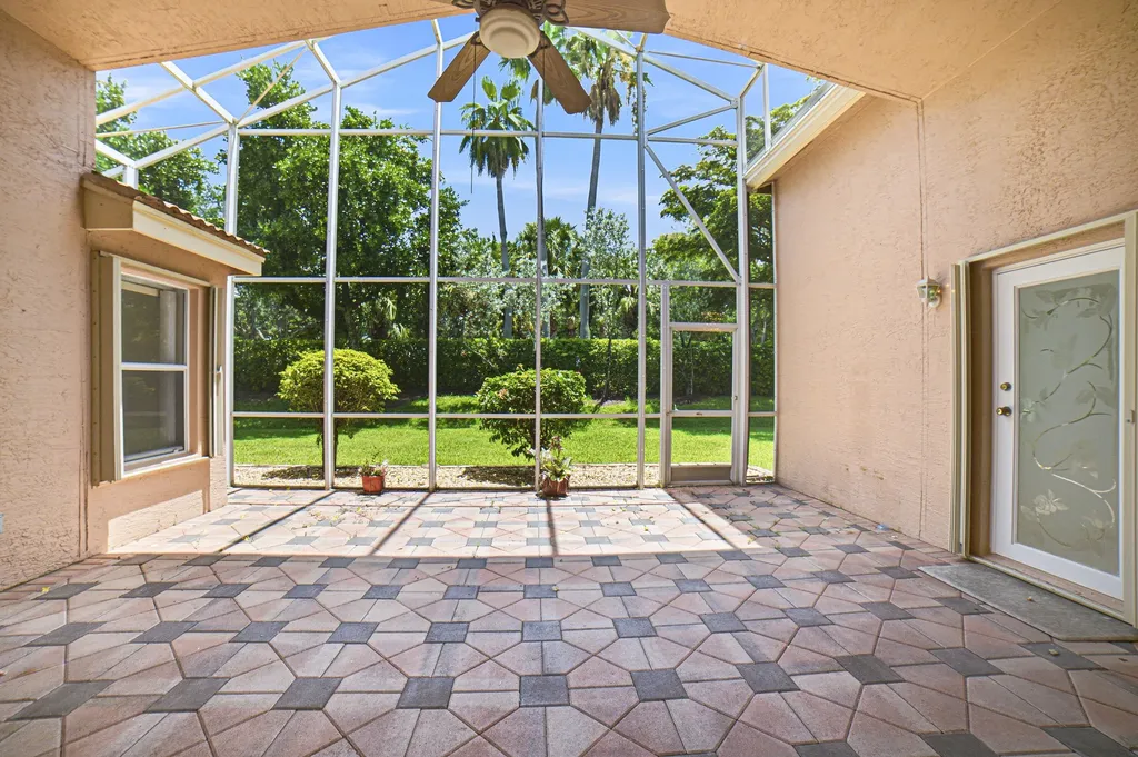 7639 Tarpon Cove Circle Lake Worth FL 33467