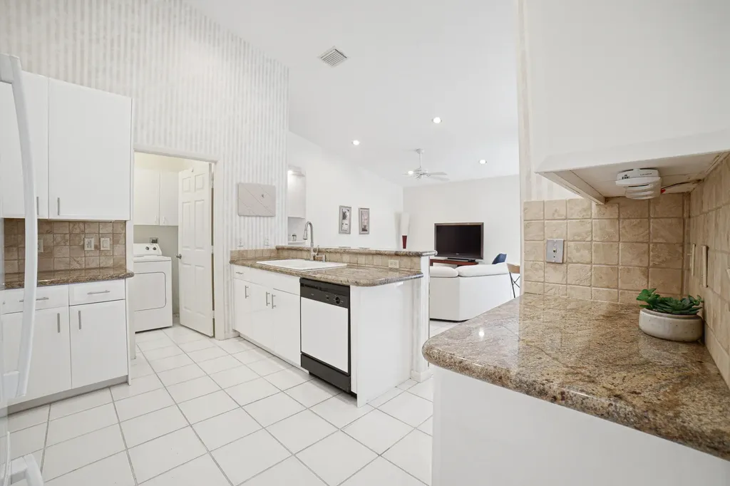 7639 Tarpon Cove Circle Lake Worth FL 33467