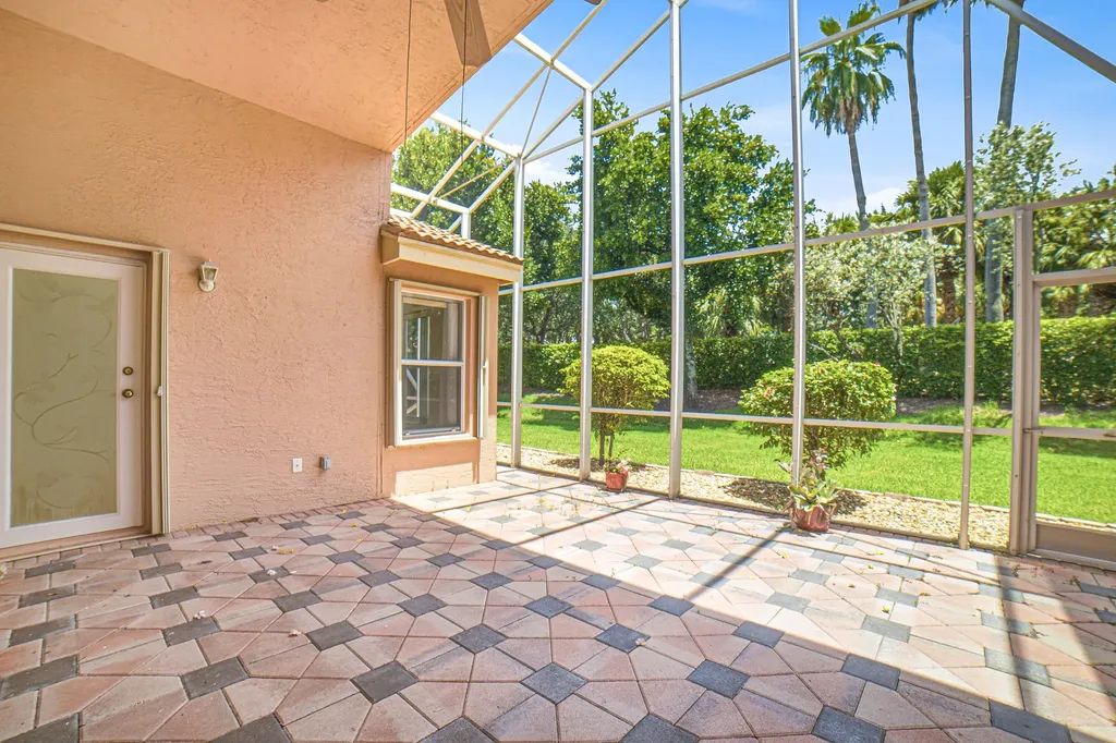 7639 Tarpon Cove Circle Lake Worth FL 33467
