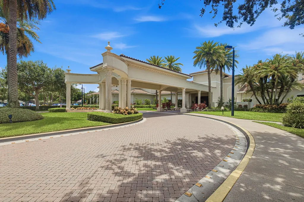 7639 Tarpon Cove Circle Lake Worth FL 33467