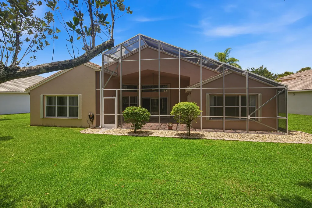 7639 Tarpon Cove Circle Lake Worth FL 33467
