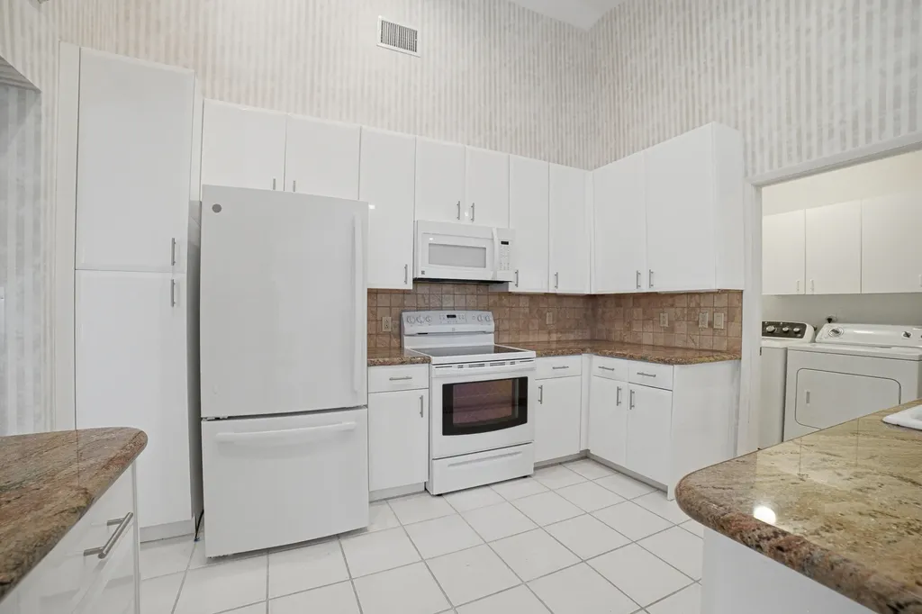 7639 Tarpon Cove Circle Lake Worth FL 33467