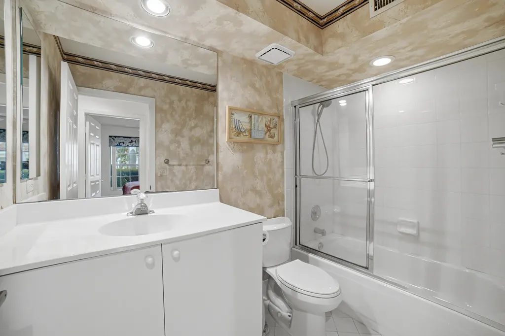 7639 Tarpon Cove Circle Lake Worth FL 33467