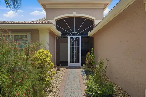 7639 Tarpon Cove Circle Lake Worth FL 33467