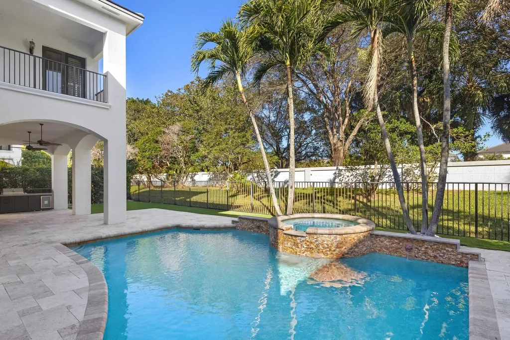 17606 Circle Pond Court Boca Raton FL 33496