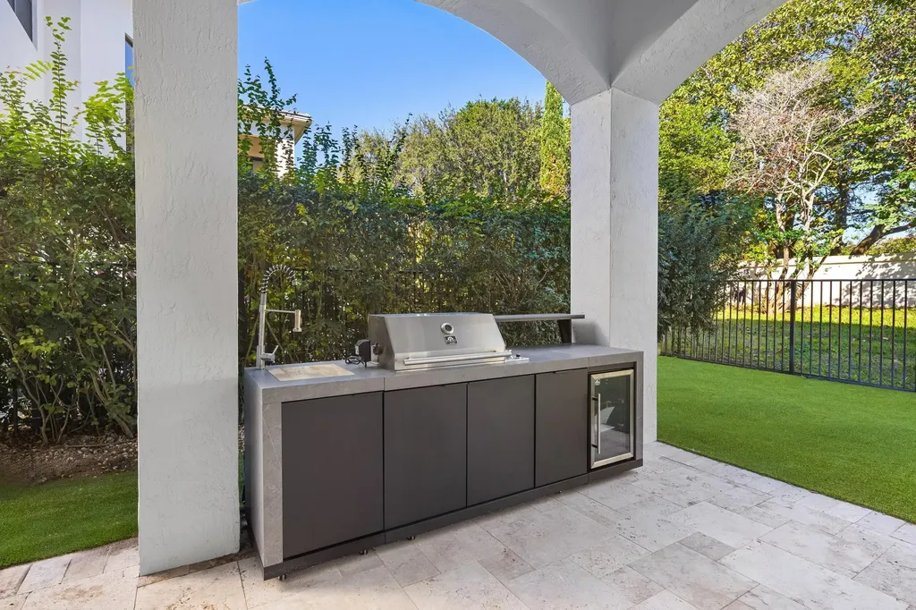 17606 Circle Pond Court Boca Raton FL 33496