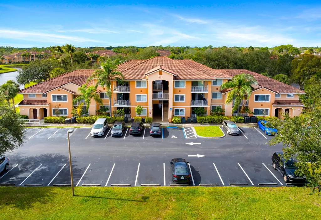 231 SW Palm Drive Port St Lucie FL 34986