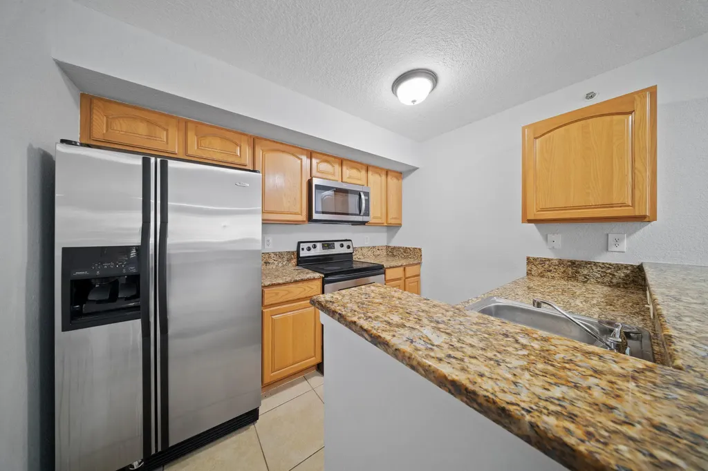 231 SW Palm Drive Port St Lucie FL 34986