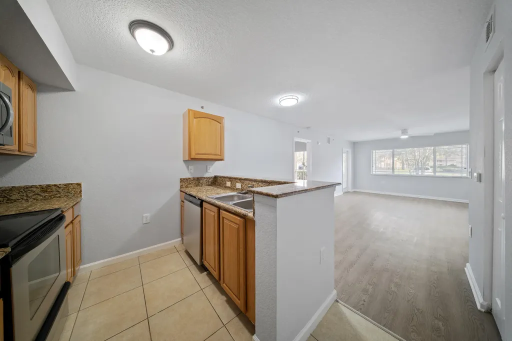 231 SW Palm Drive Port St Lucie FL 34986