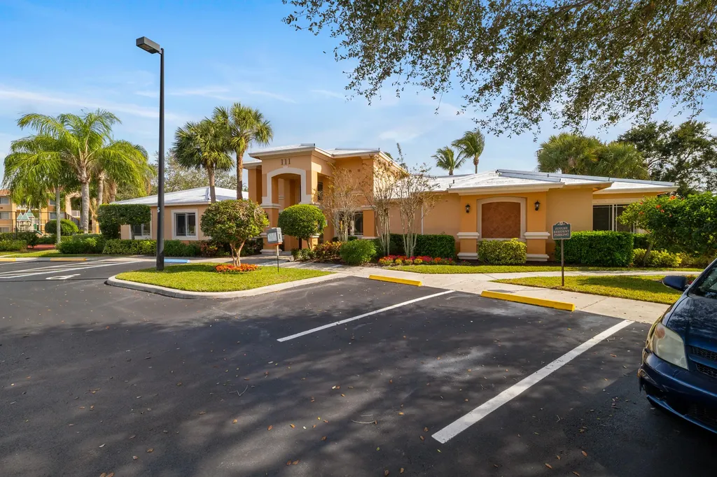 231 SW Palm Drive Port St Lucie FL 34986