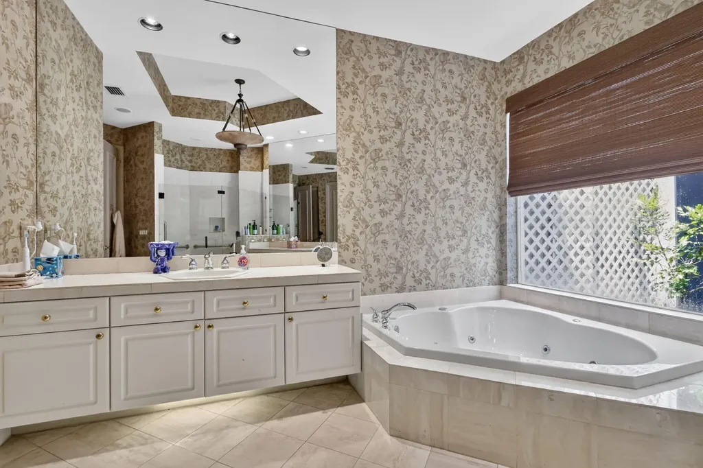 16083 Via Monteverde Delray Beach FL 33446