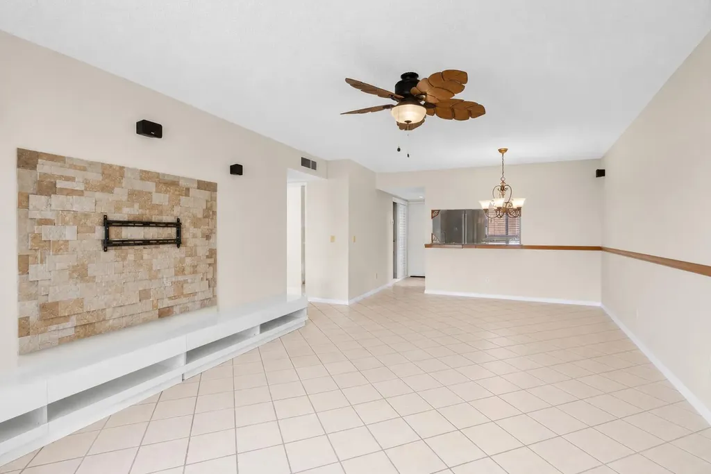 12027 Greenway Circle S Royal Palm Beach FL 33411