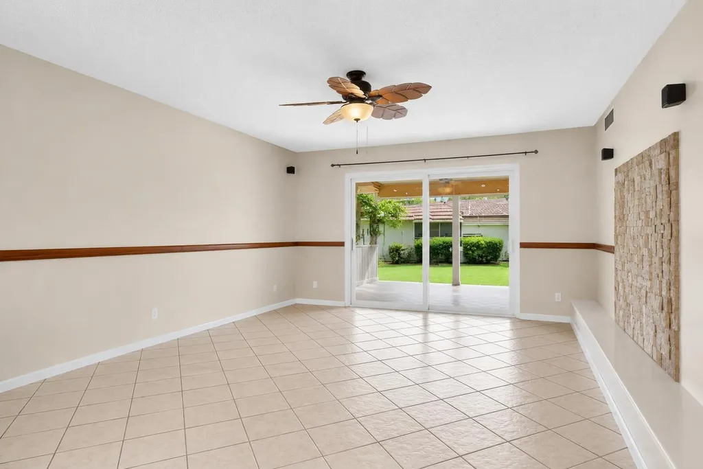 12027 Greenway Circle S Royal Palm Beach FL 33411