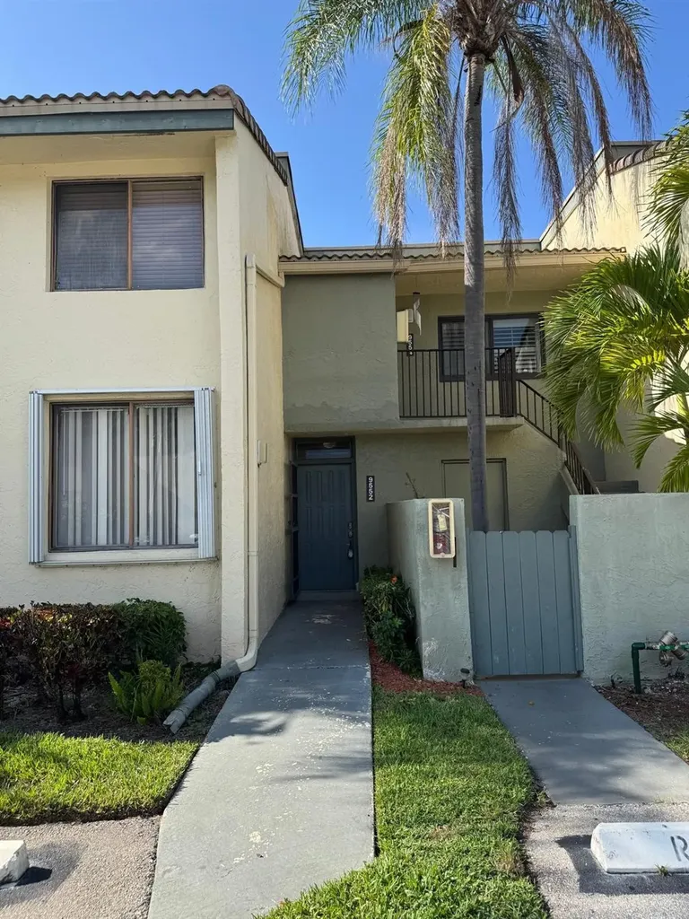 9552 SW 1st Court Coral Springs FL 33071
