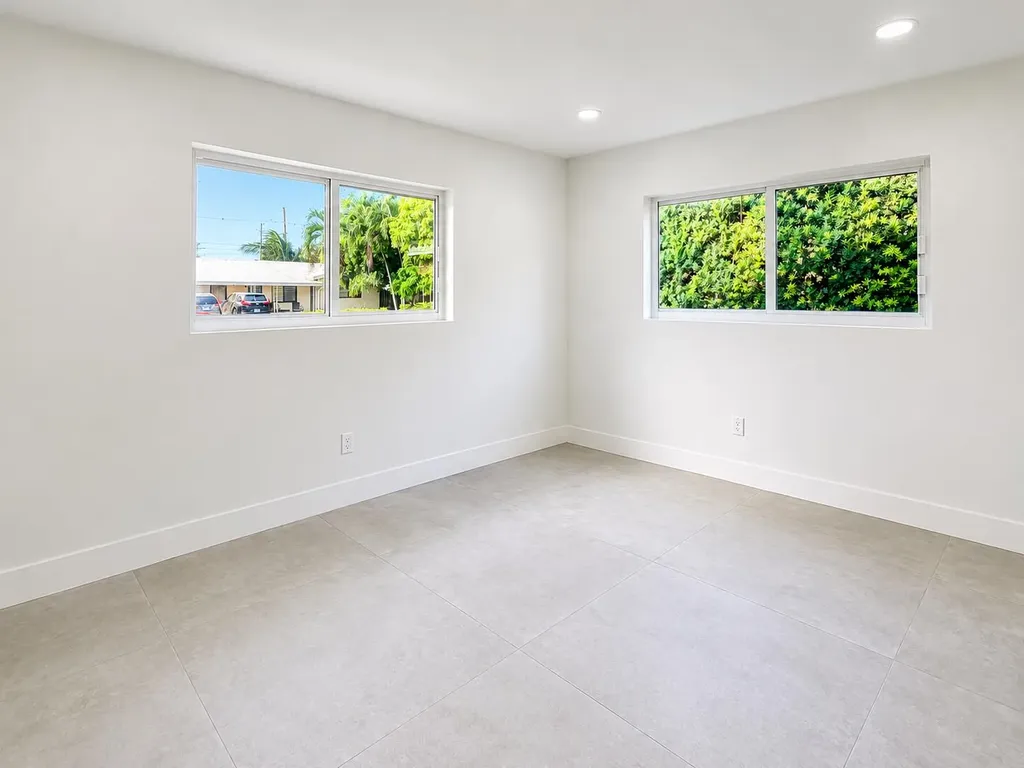 350 NE 42nd Street Oakland Park FL 33334
