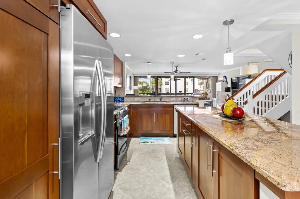 1100 SE 5th Court Pompano Beach FL 33060