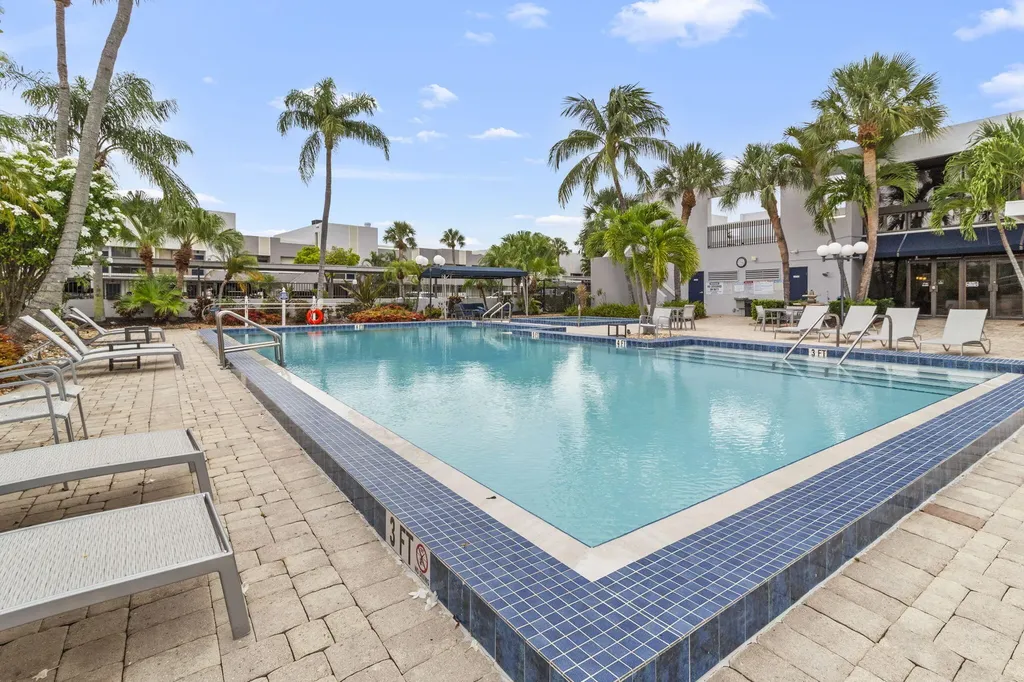 1100 SE 5th Court Pompano Beach FL 33060