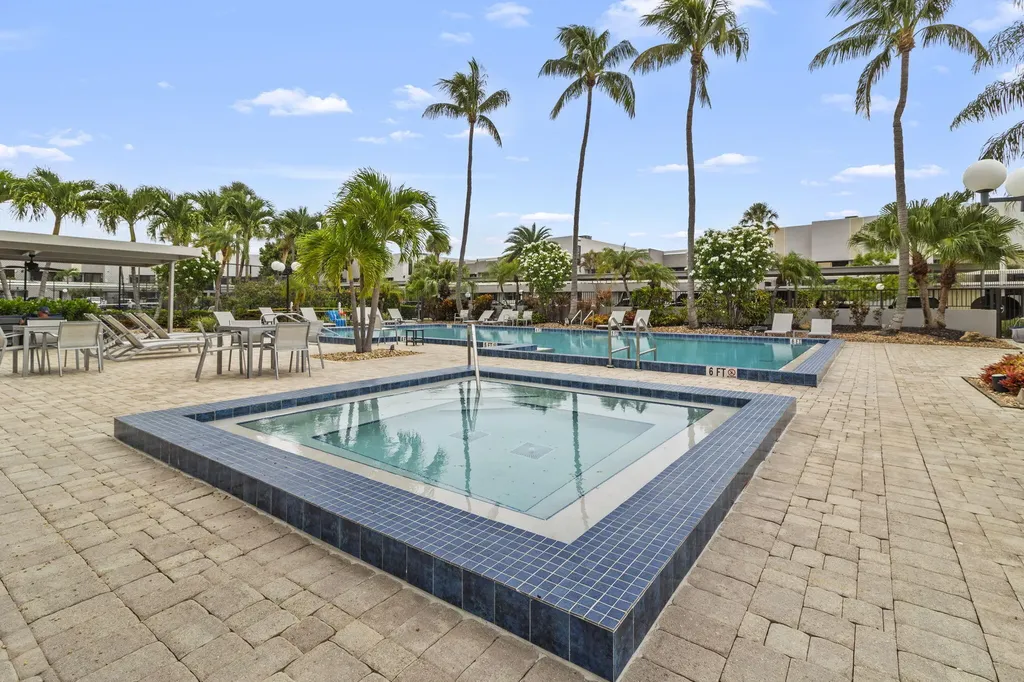 1100 SE 5th Court Pompano Beach FL 33060