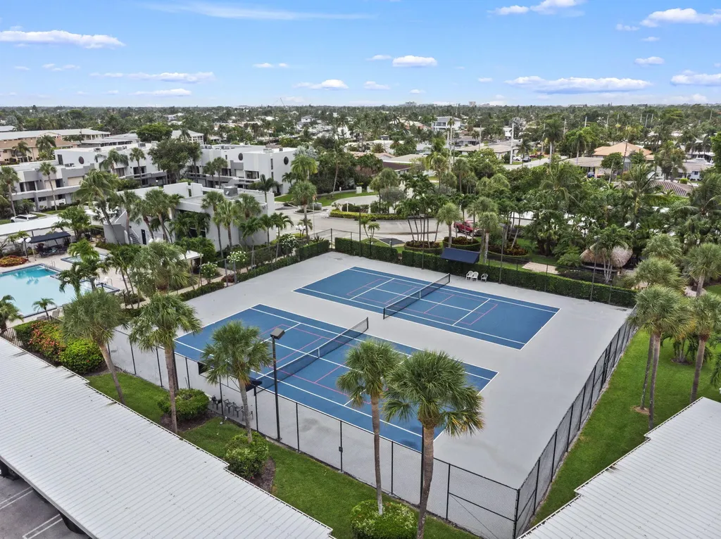 1100 SE 5th Court Pompano Beach FL 33060