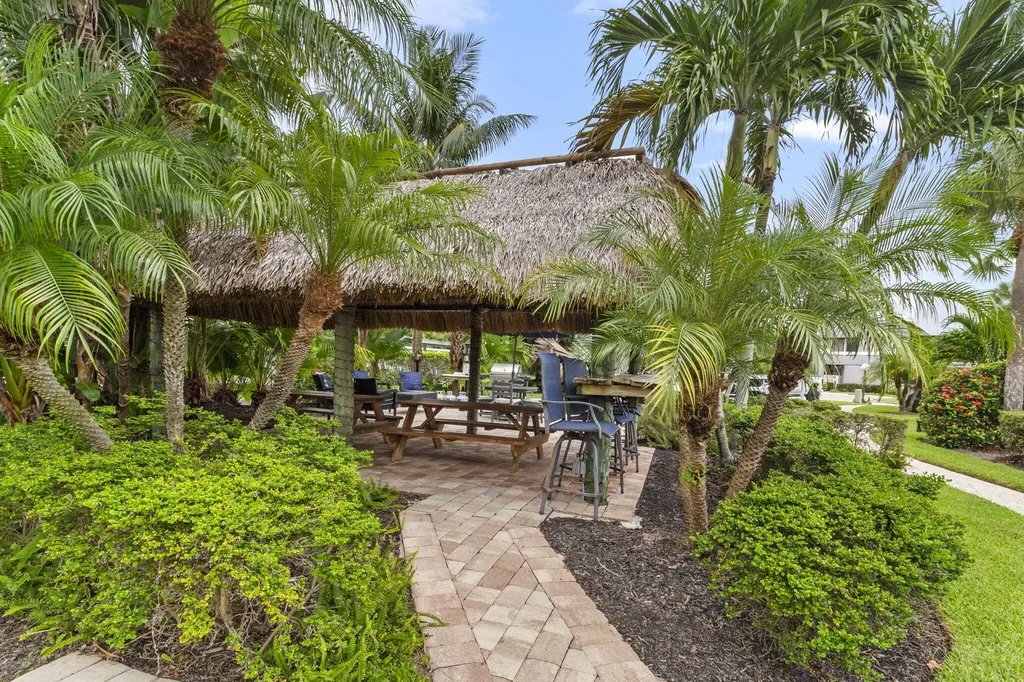 1100 SE 5th Court Pompano Beach FL 33060