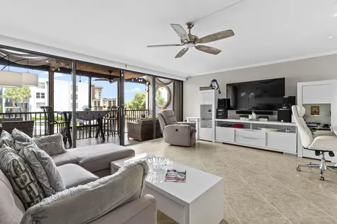 1100 SE 5th Court Pompano Beach FL 33060