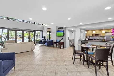 1100 SE 5th Court Pompano Beach FL 33060