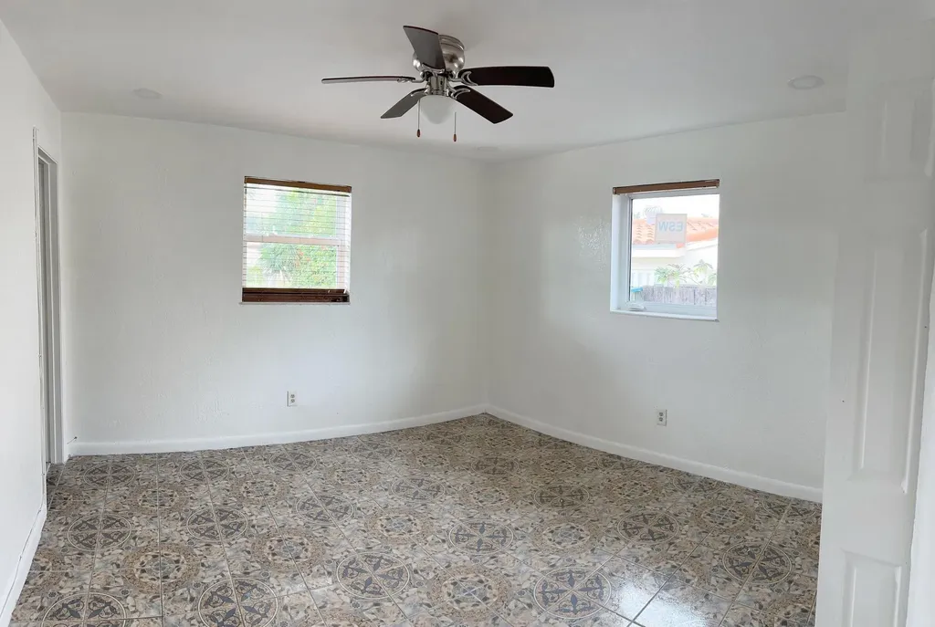1561 NE 109th Street Miami FL 33161