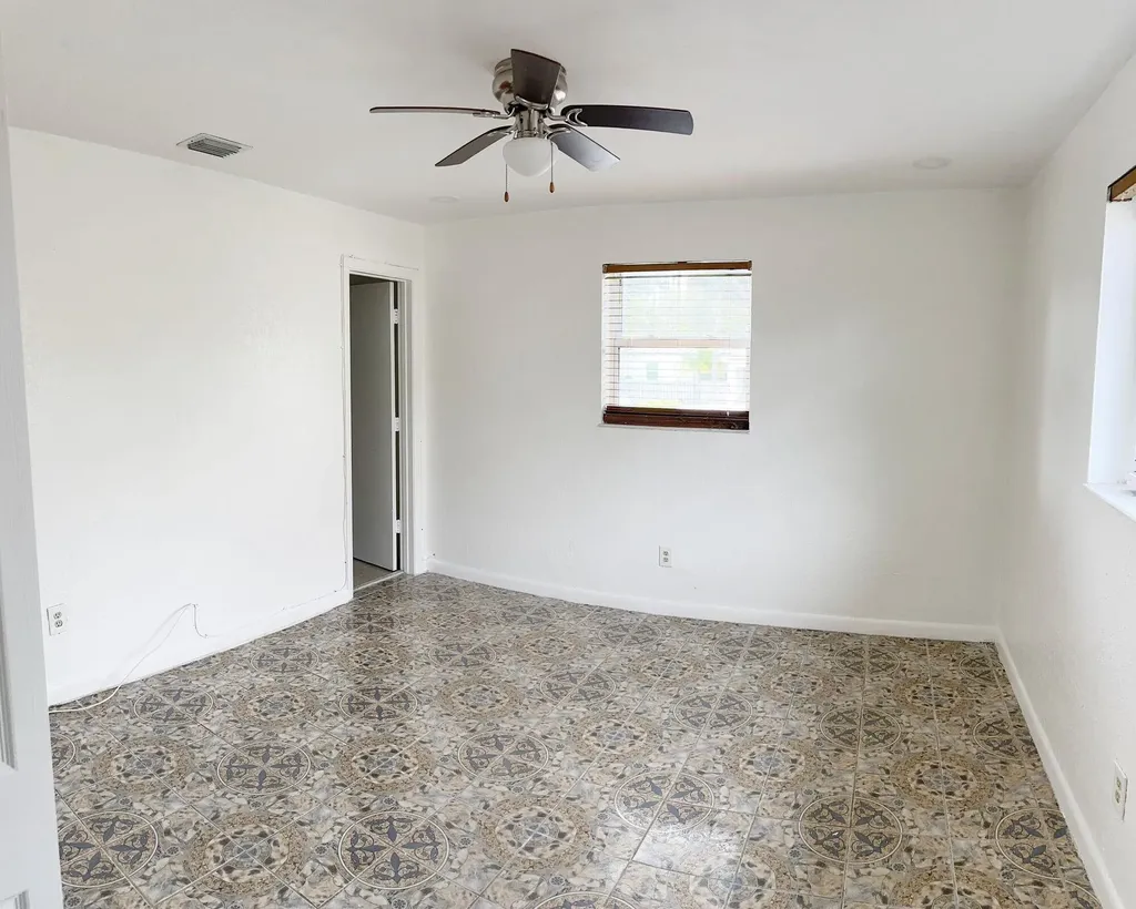 1561 NE 109th Street Miami FL 33161