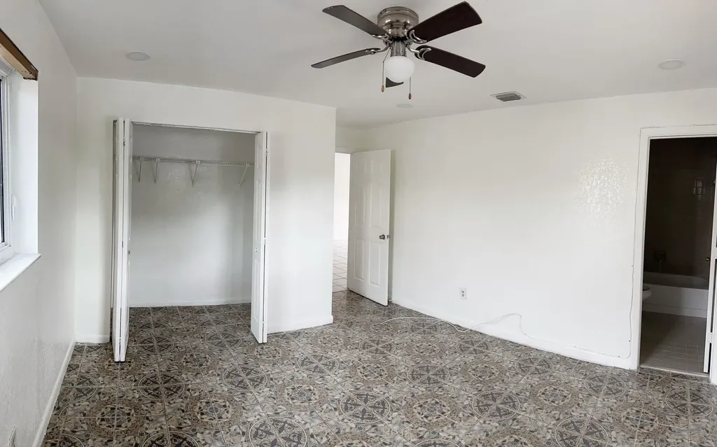 1561 NE 109th Street Miami FL 33161