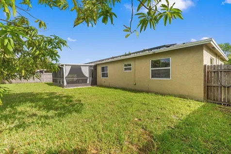 4784 Alfresco Street Boca Raton FL 33428