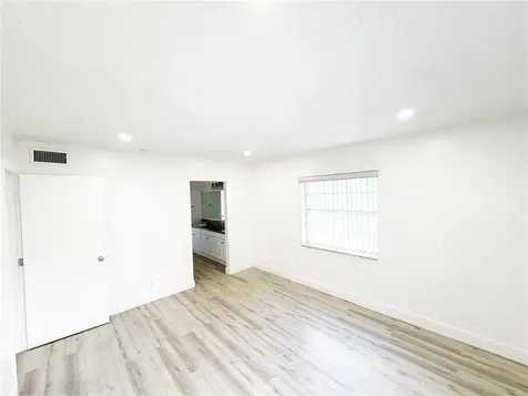 2710 Riverside Drive Coral Springs FL 33065