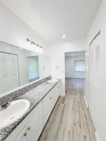 2710 Riverside Drive Coral Springs FL 33065