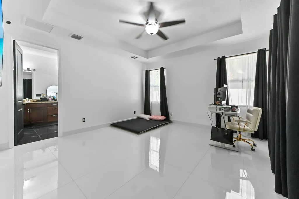 7461 Moonrise Drive Lake Worth FL 33467